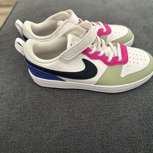 Girls Nike sneakers